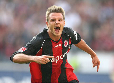 在这位年轻 在这位年轻